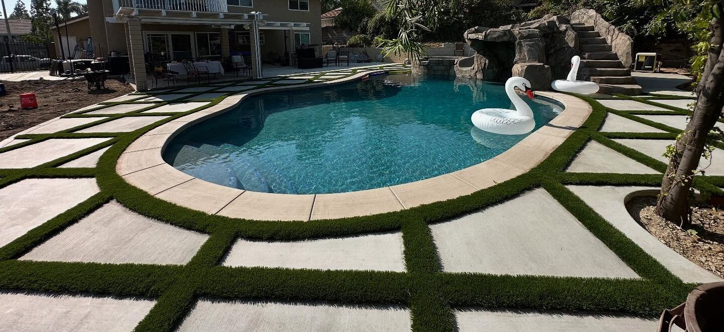 Artificial Grass Around Pool, Beaumont Artificial Grass & Pavers